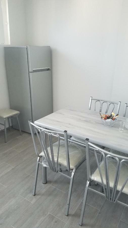 Marini Apartment Tbilisi Bagian luar foto