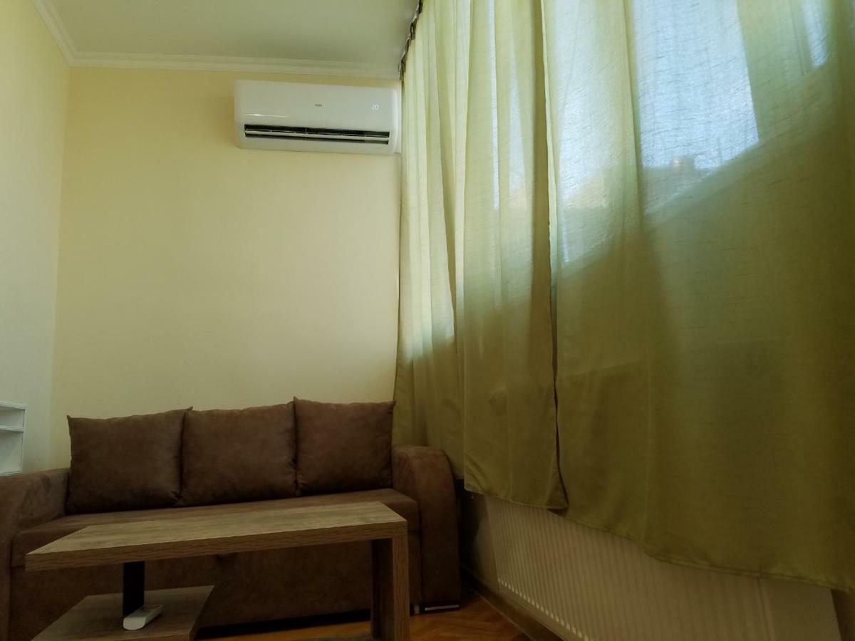 Marini Apartment Tbilisi Bagian luar foto