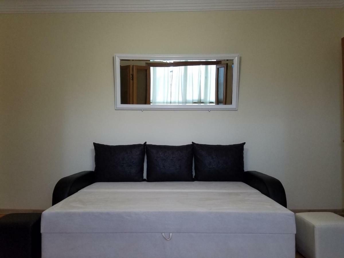 Marini Apartment Tbilisi Bagian luar foto